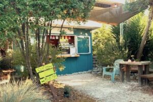 Al Forno Pizza – Wood-fired, fresh, and full of flavour.
Golden Bay Restaurants